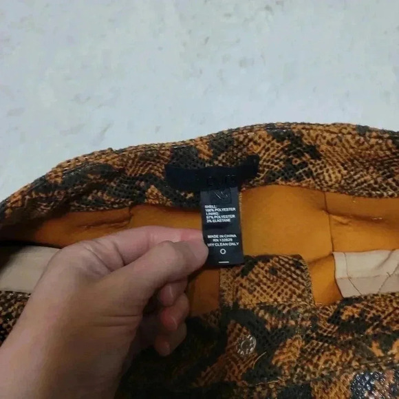 h:ours Tan Snake Print Ankle Pants - Picture 5 of 7